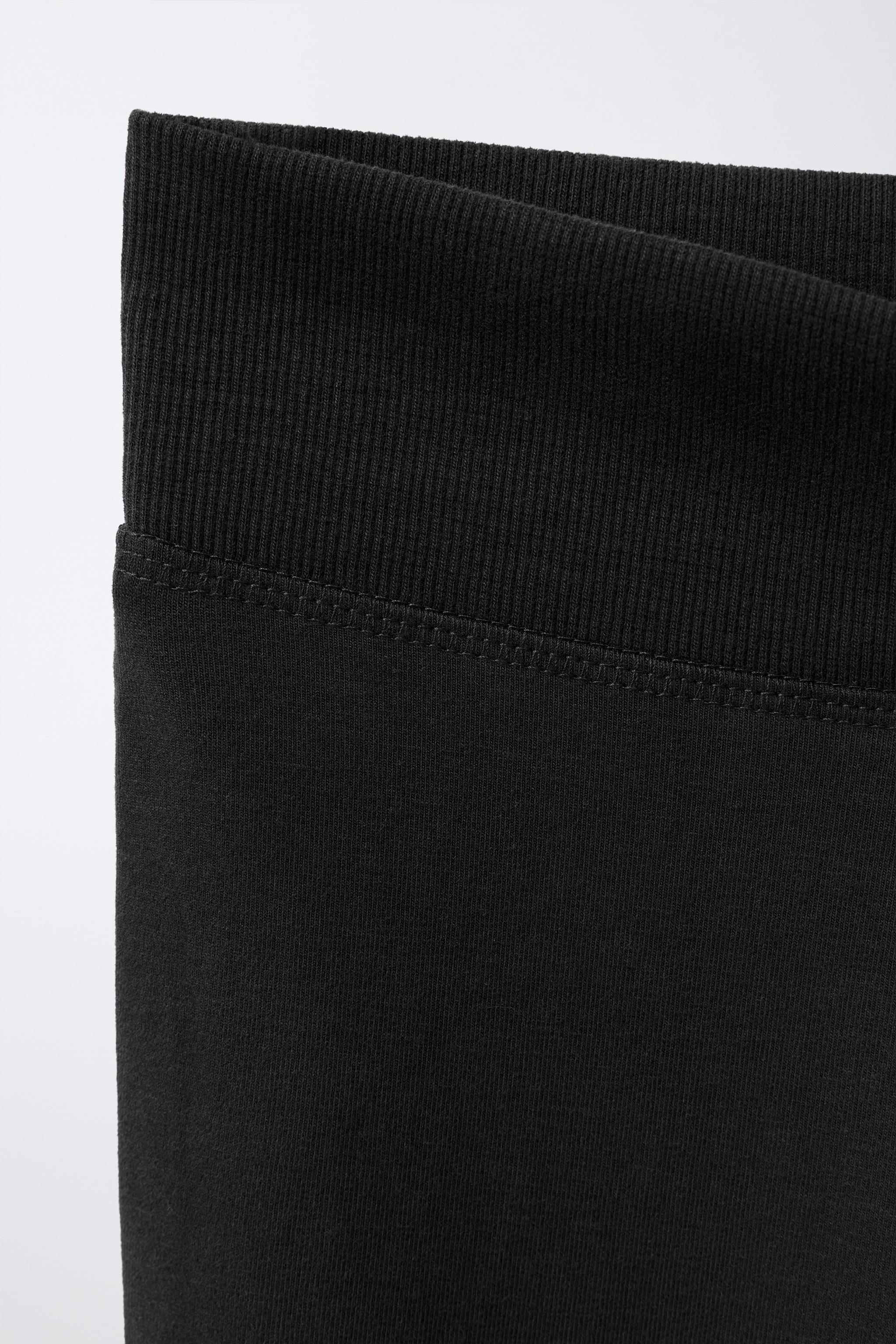 PLAIN FLARE LEGGINGS